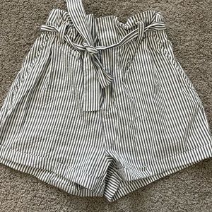 Forever 21 grey and white striped paper bag waist shorts with pockets